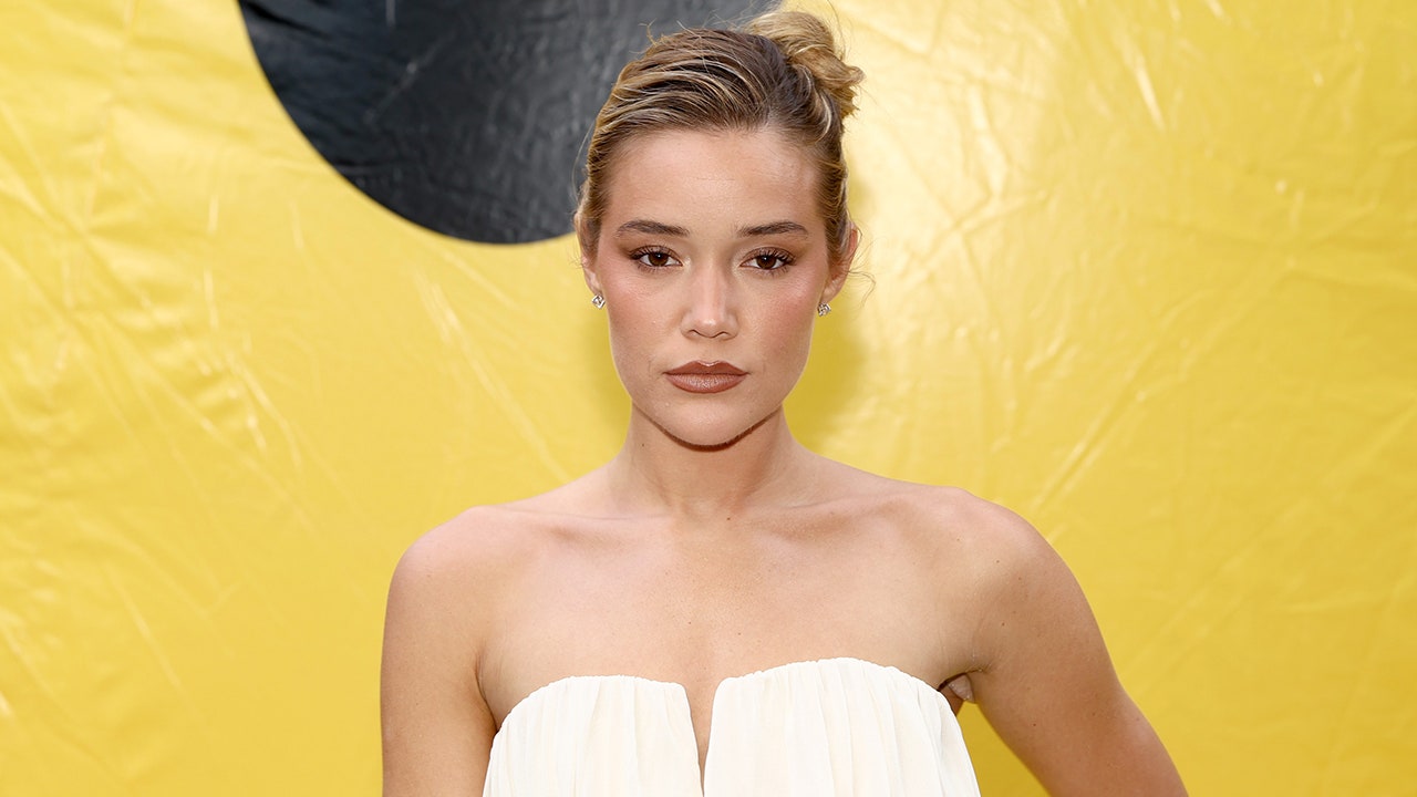 NFL star’s rumored girlfriend reflects on ‘pretty hard month’ as QB’s future comes into question